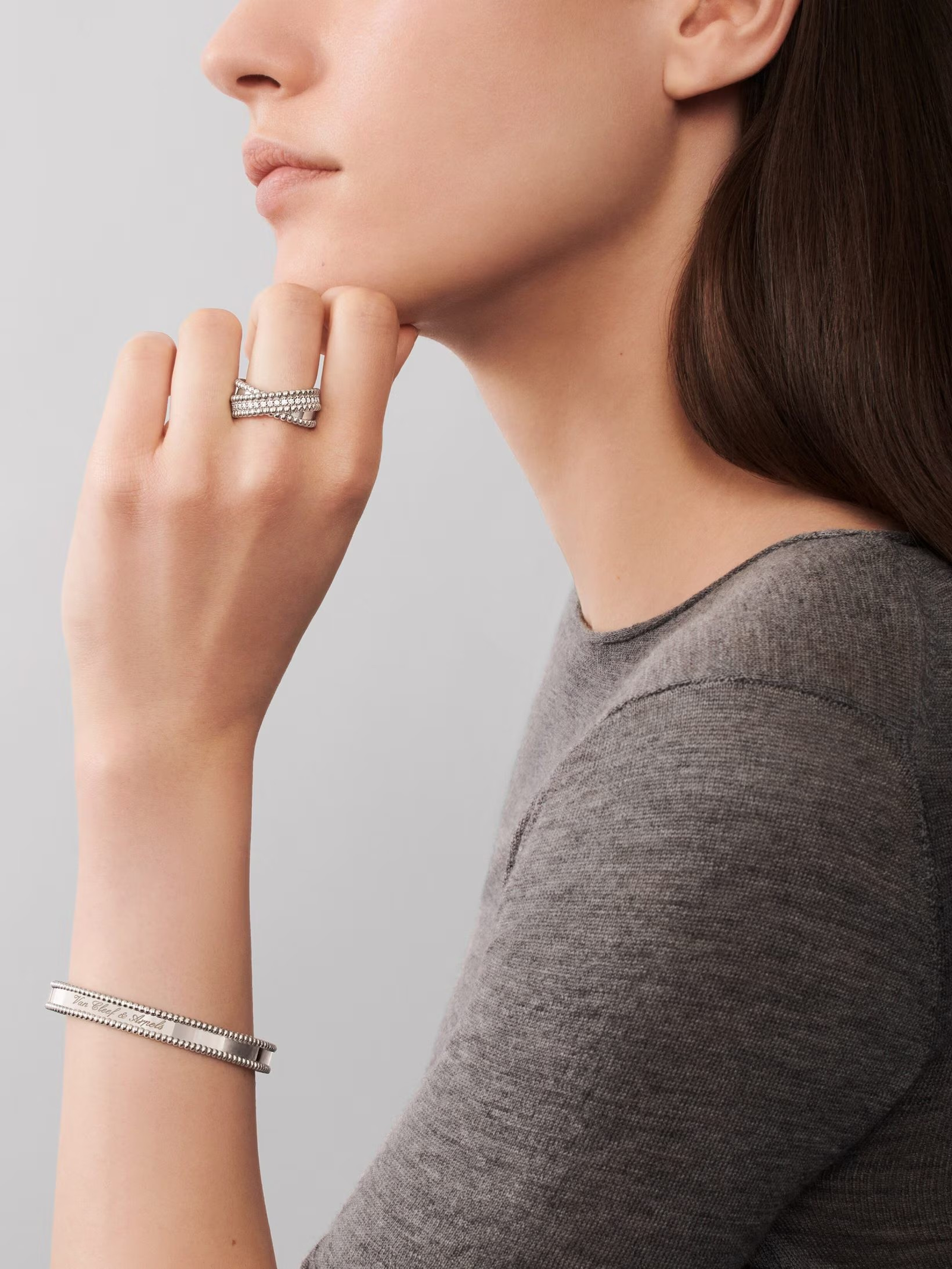 Perlée Signature Bracelet, Medium Model