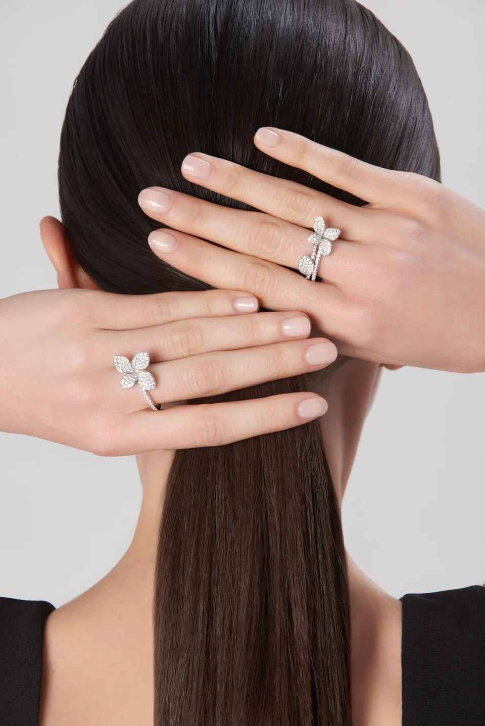 Petit Garden Ring, White Gold with Diamonds, Medium Flower