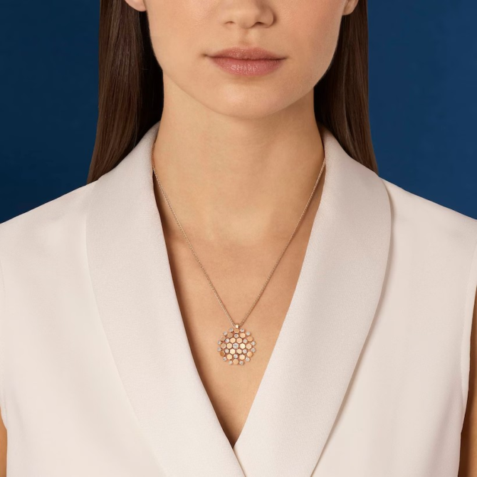Bee de Chaumet Pendant Rose Gold, Diamonds