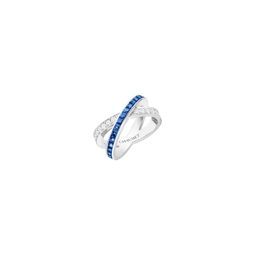 Jeux de Liens Ring White Gold, Sapphires, Diamonds