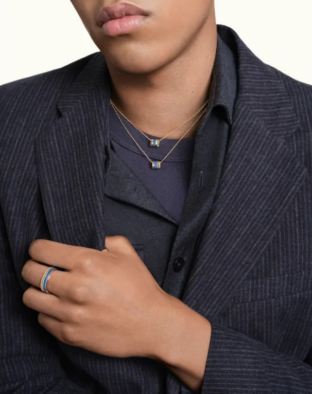 Quatre Blue Edition Mini Ring Pendant