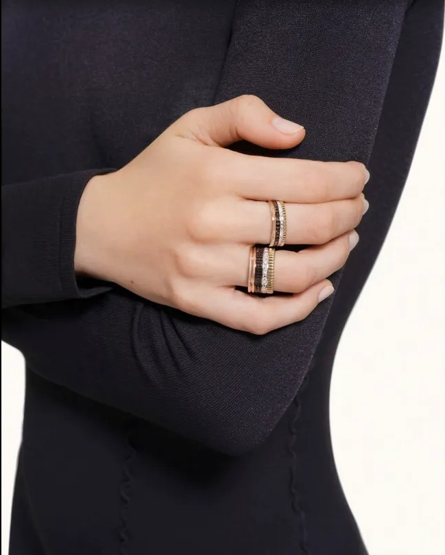 Quatre Classique Large Ring, Diamonds